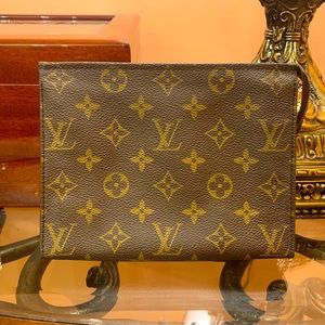 Authentic Louis Vuitton Toilette 19 Monogram Pouch